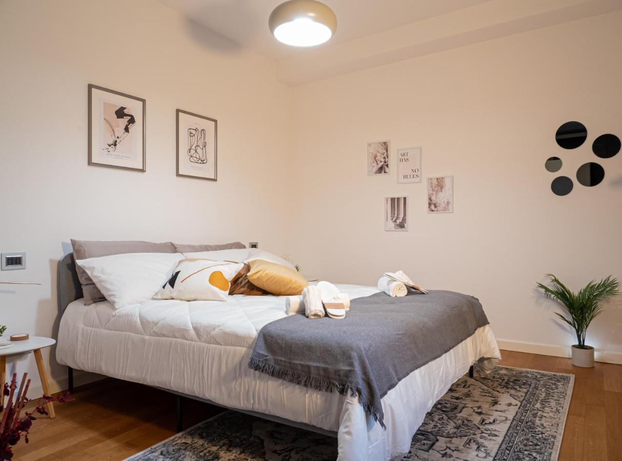 Maison Blanche: Appartamento Elegante Con Parcheggio Privato 曼托瓦 外观 照片